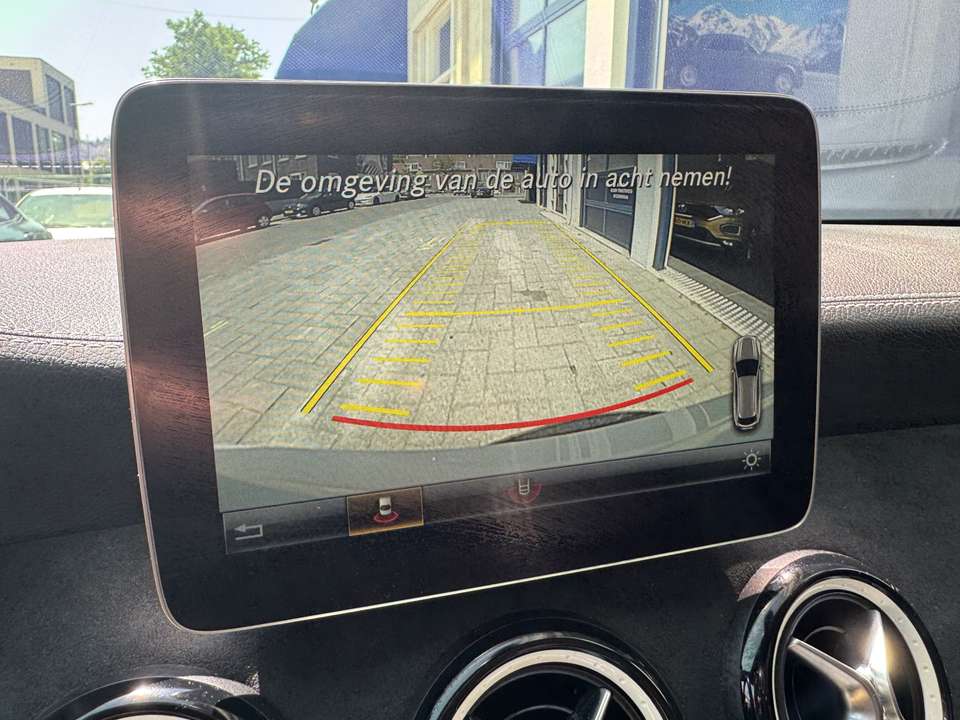 Mercedes-Benz CLA 180 - Imagem 10