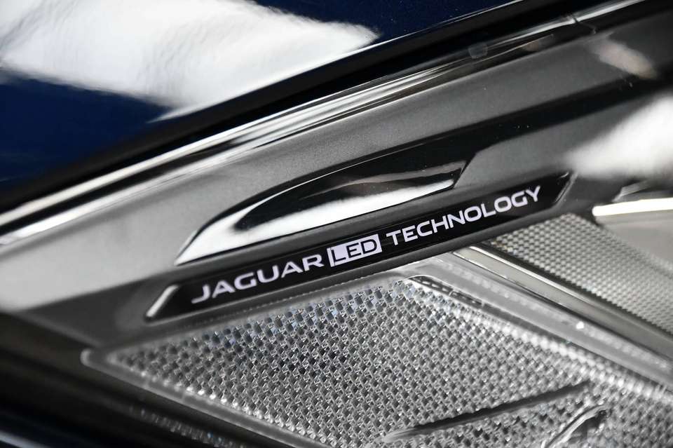 Jaguar I-Pace - Imagem 13