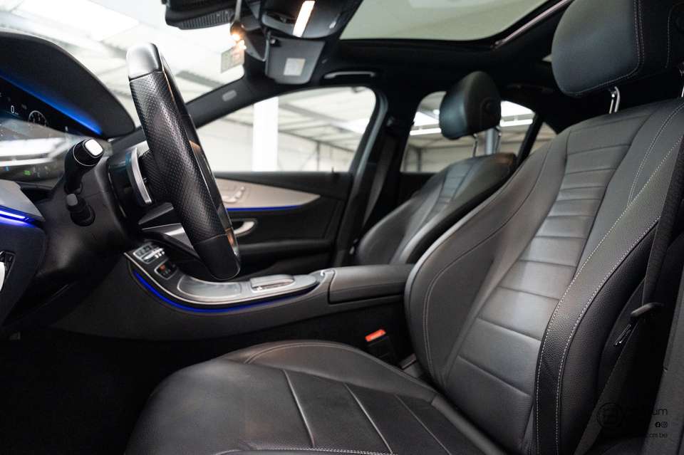 Mercedes-Benz E 300 - Imagem 10