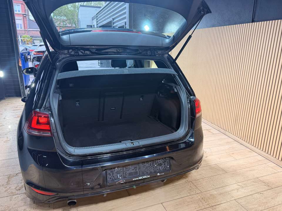 Volkswagen Golf - Imagem 9
