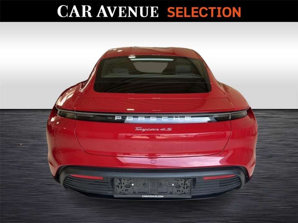 Porsche Taycan - Imagem 5