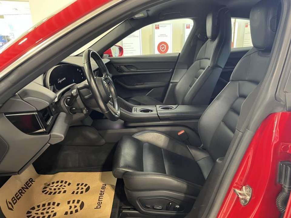 Porsche Taycan - Imagem 7