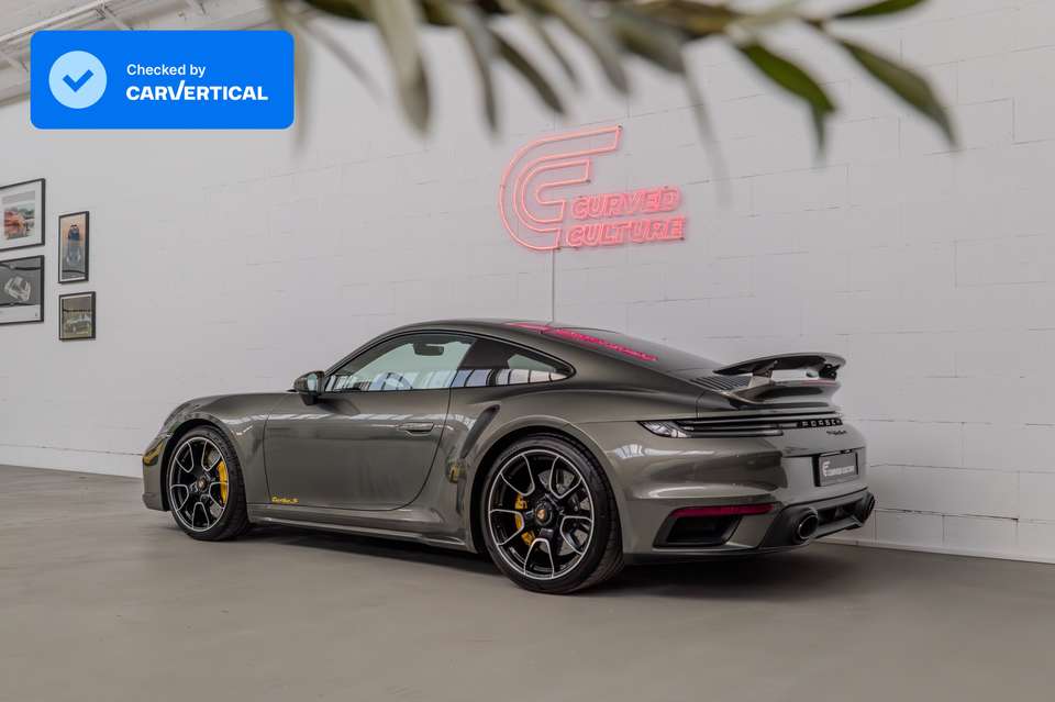 Porsche 992 - Imagem 1