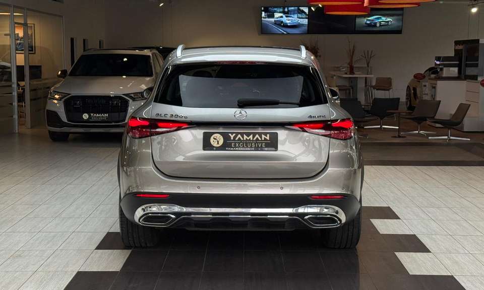Mercedes-Benz GLC 300 - Imagem 7