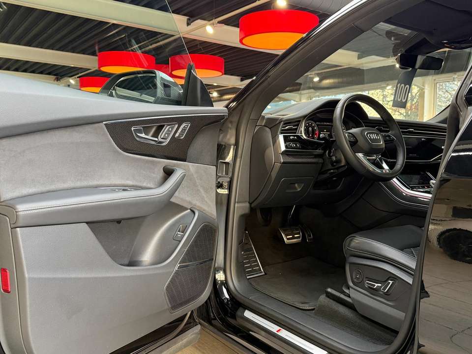Audi SQ8 - Imagem 11