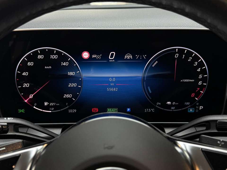 Mercedes-Benz GLC 300 - Imagem 14