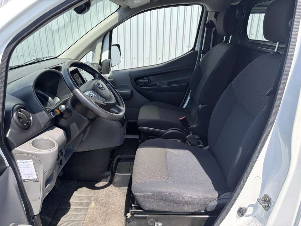 Nissan E-NV200 - Imagem 12