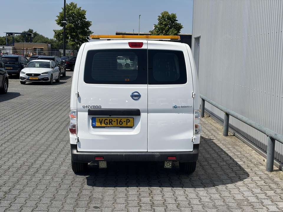 Nissan E-NV200 - Imagem 14