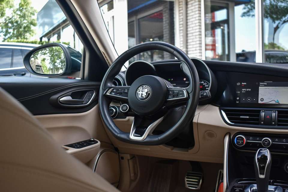 Alfa Romeo Giulia - Imagem 12