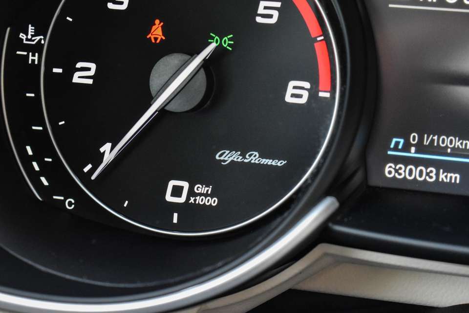 Alfa Romeo Giulia - Imagem 15