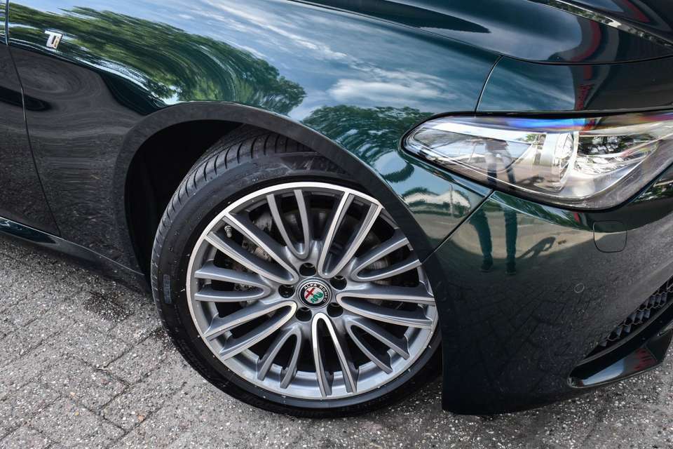Alfa Romeo Giulia - Imagem 19