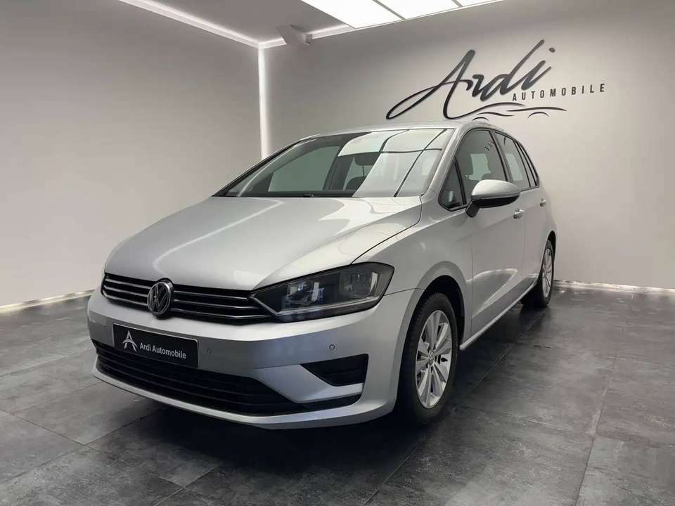Volkswagen Golf Sportsvan - Imagem 1