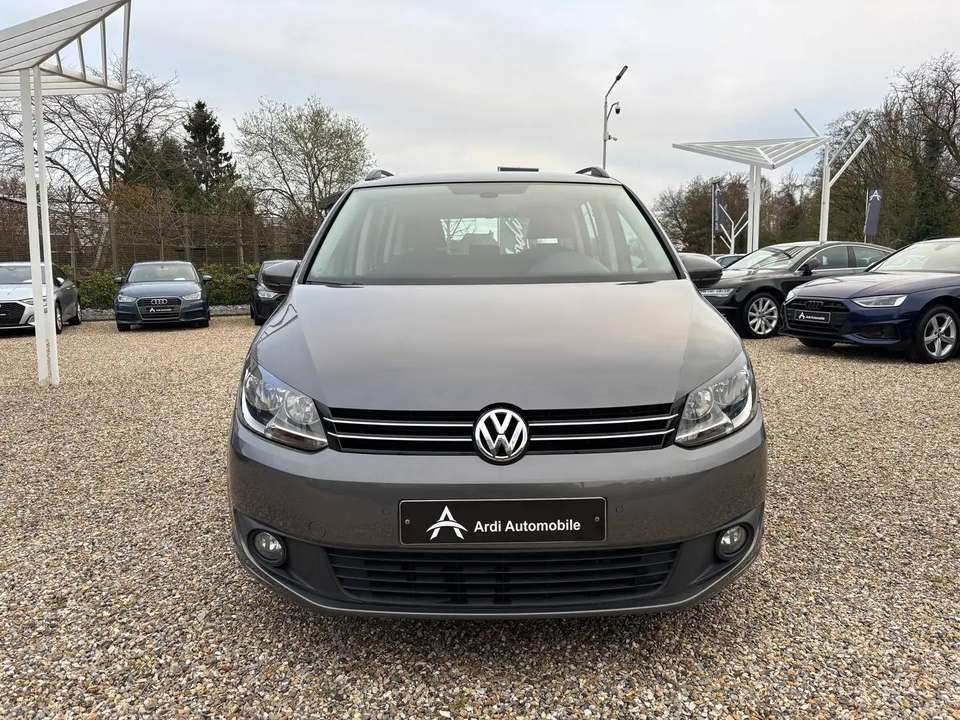 Volkswagen Touran - Imagem 2