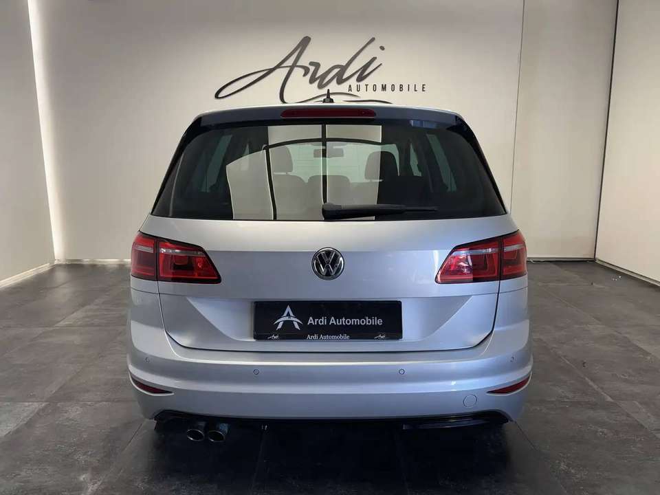 Volkswagen Golf Sportsvan - Imagem 5