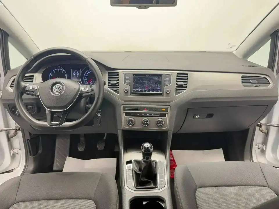 Volkswagen Golf Sportsvan - Imagem 8