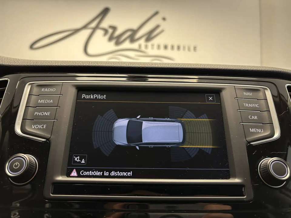 Volkswagen Golf Sportsvan - Imagem 9