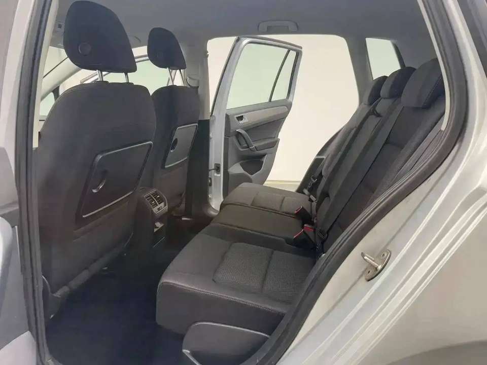 Volkswagen Golf Sportsvan - Imagem 13