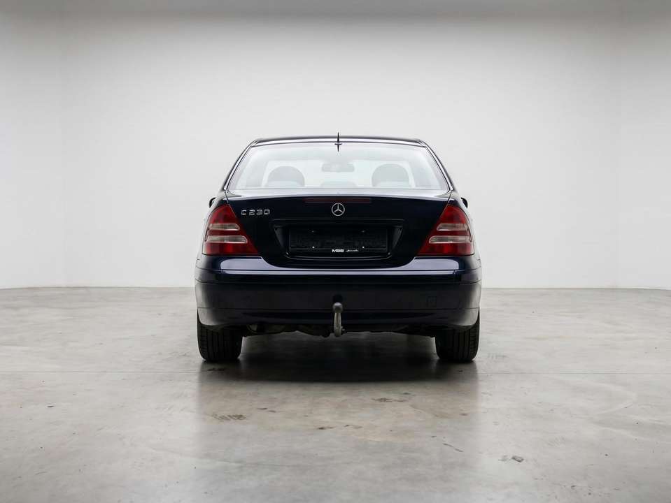 Mercedes-Benz C 230 - Imagem 4