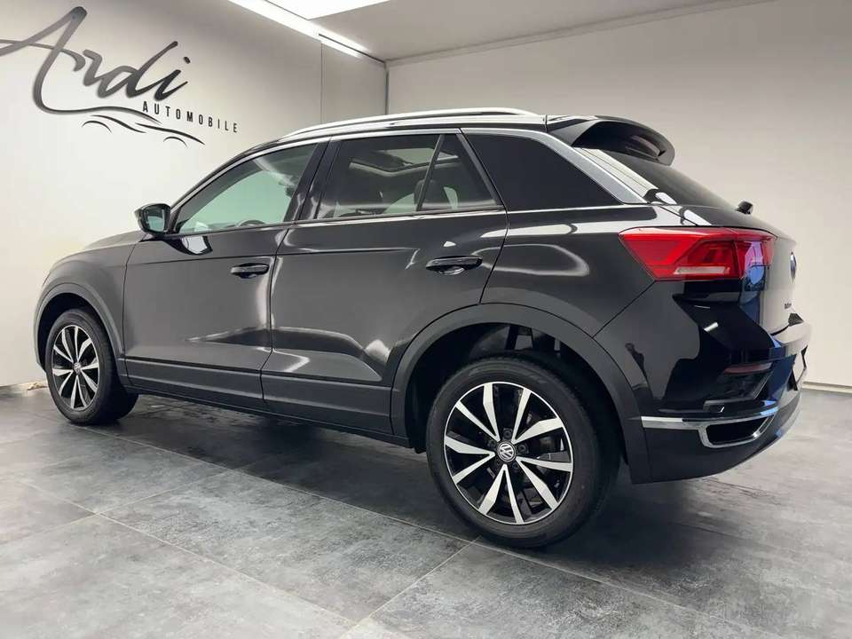 Volkswagen T-Roc - Imagem 14