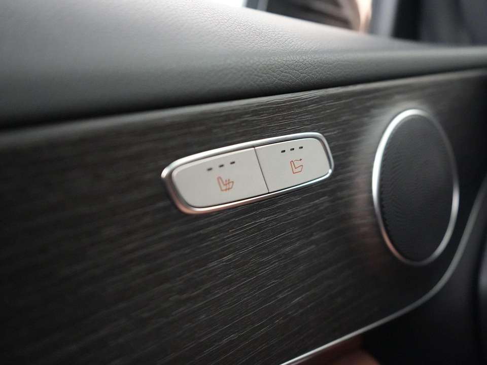 Mercedes-Benz C 180 - Imagem 10