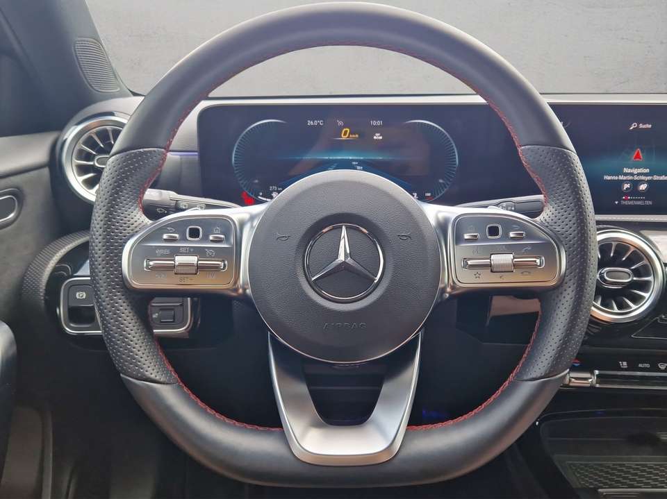 Mercedes-Benz A 220 - Imagem 11