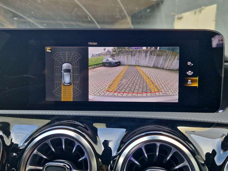 Mercedes-Benz A 220 - Imagem 12