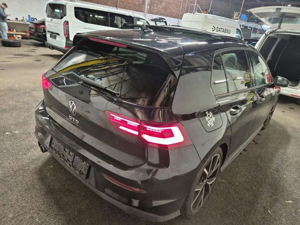 Volkswagen Golf - Imagem 2