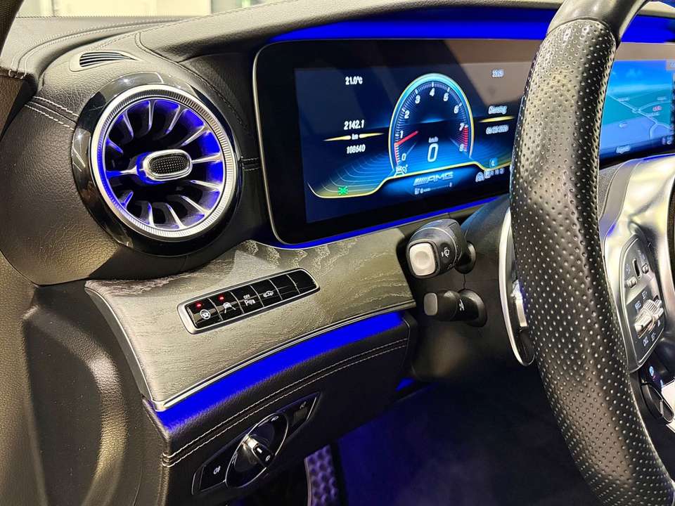 Mercedes-Benz AMG GT - Imagem 14