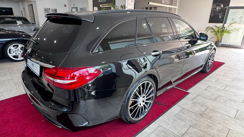 Mercedes-Benz C 43 AMG - Imagem 8