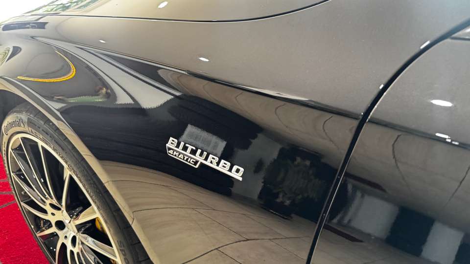 Mercedes-Benz C 43 AMG - Imagem 11