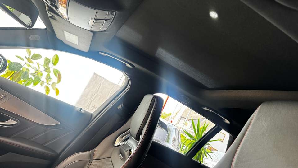 Mercedes-Benz C 43 AMG - Imagem 15