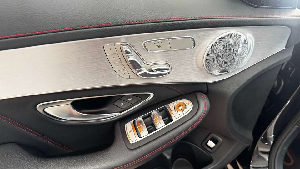 Mercedes-Benz C 43 AMG - Imagem 16