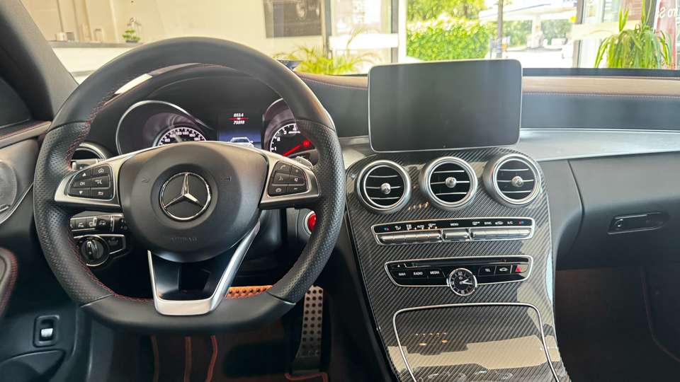 Mercedes-Benz C 43 AMG - Imagem 19