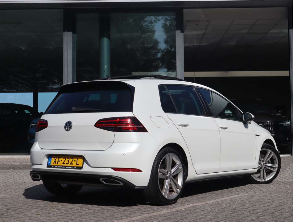 Volkswagen Golf - Imagem 2