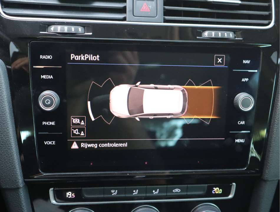 Volkswagen Golf - Imagem 9