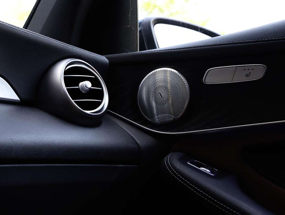 Mercedes-Benz GLC 200 - Imagem 9