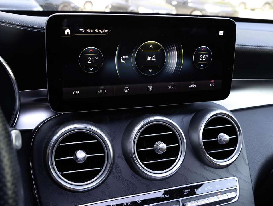 Mercedes-Benz GLC 200 - Imagem 20