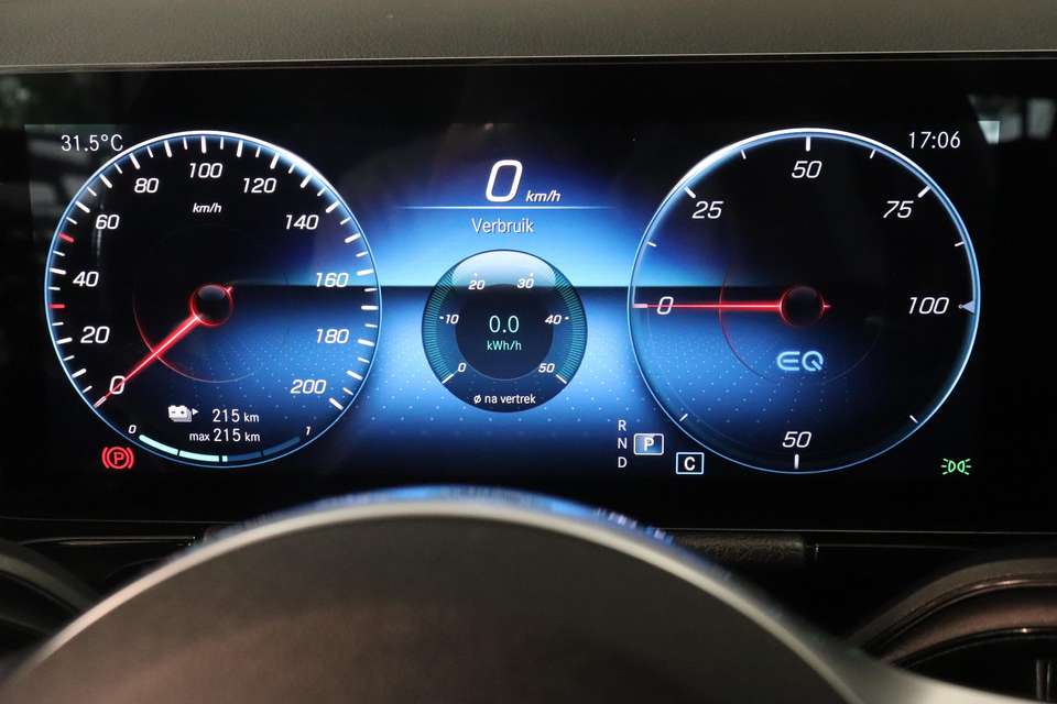 Mercedes-Benz EQA 250 - Imagem 4