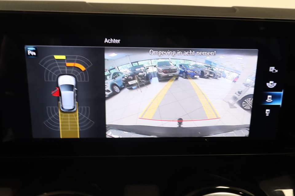 Mercedes-Benz EQA 250 - Imagem 13