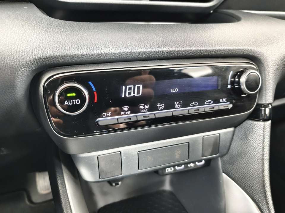 Toyota Yaris - Imagem 13