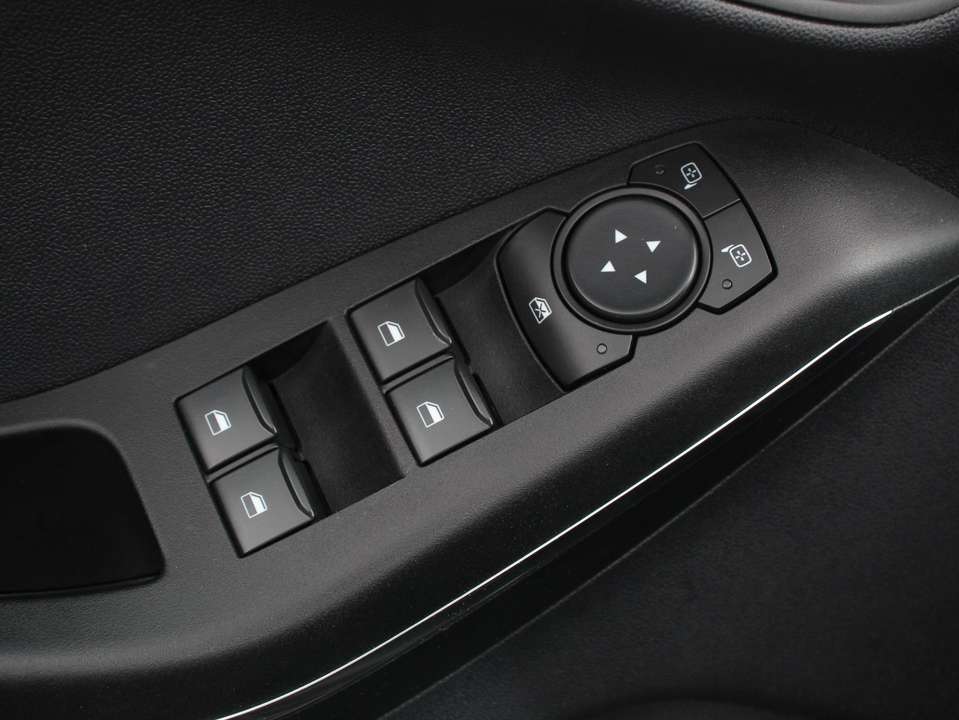 Ford Fiesta - Imagem 12