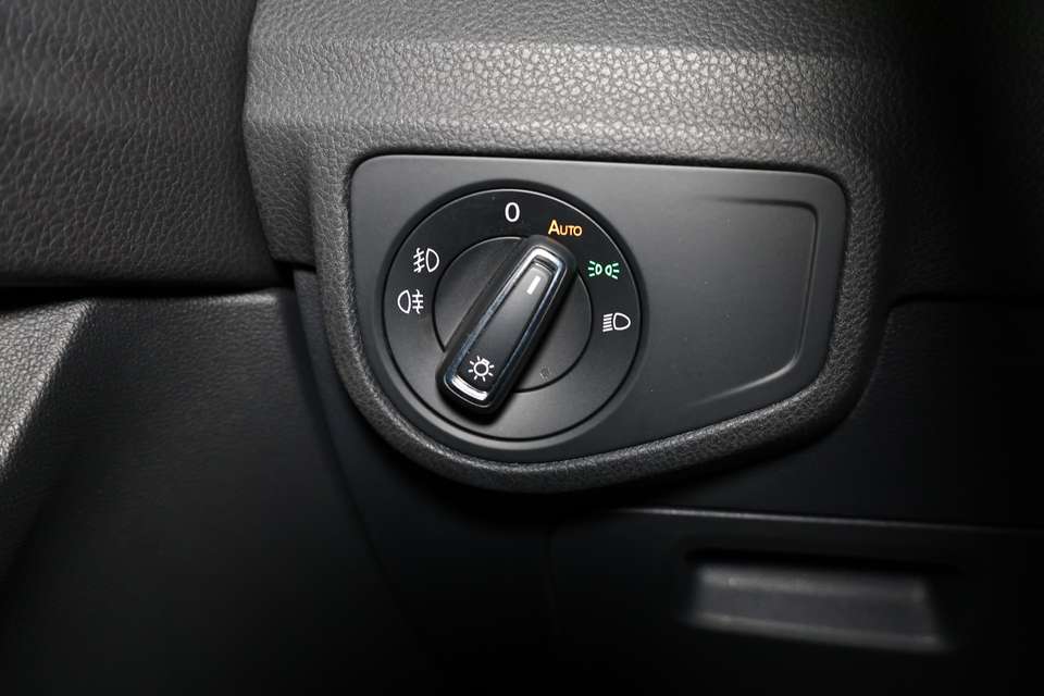 Volkswagen Golf Sportsvan - Imagem 13