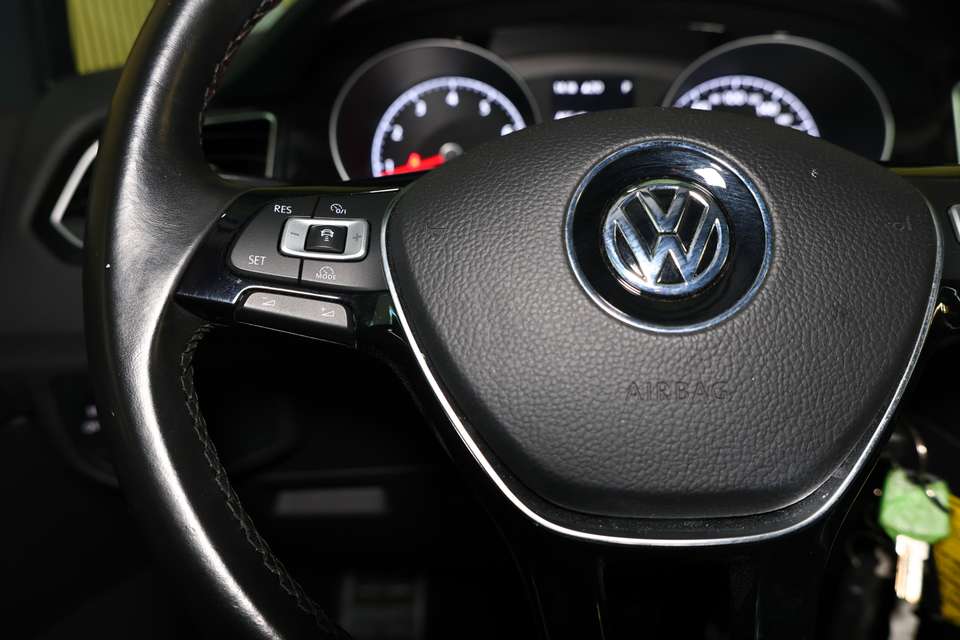 Volkswagen Golf Sportsvan - Imagem 14
