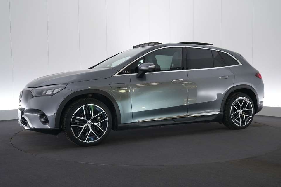 Mercedes-Benz EQE SUV - Imagem 5