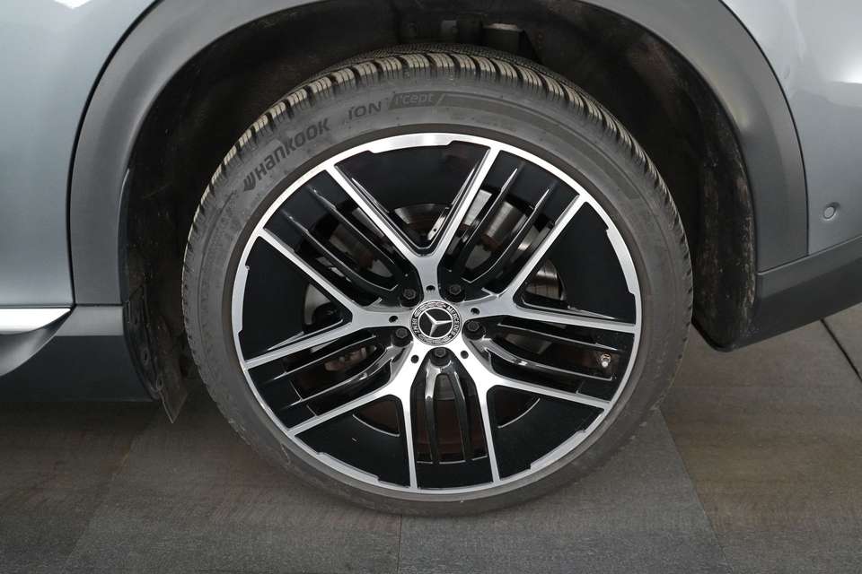Mercedes-Benz EQE SUV - Imagem 12