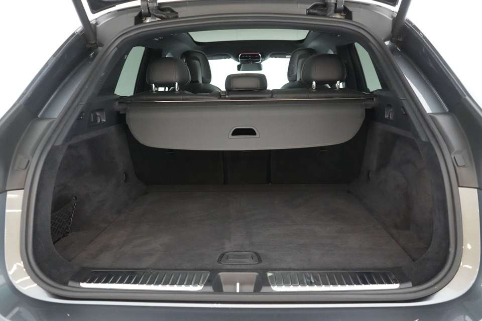 Mercedes-Benz EQE SUV - Imagem 15