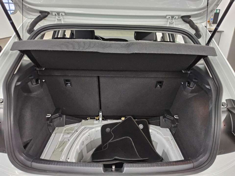 Volkswagen Polo - Imagem 12