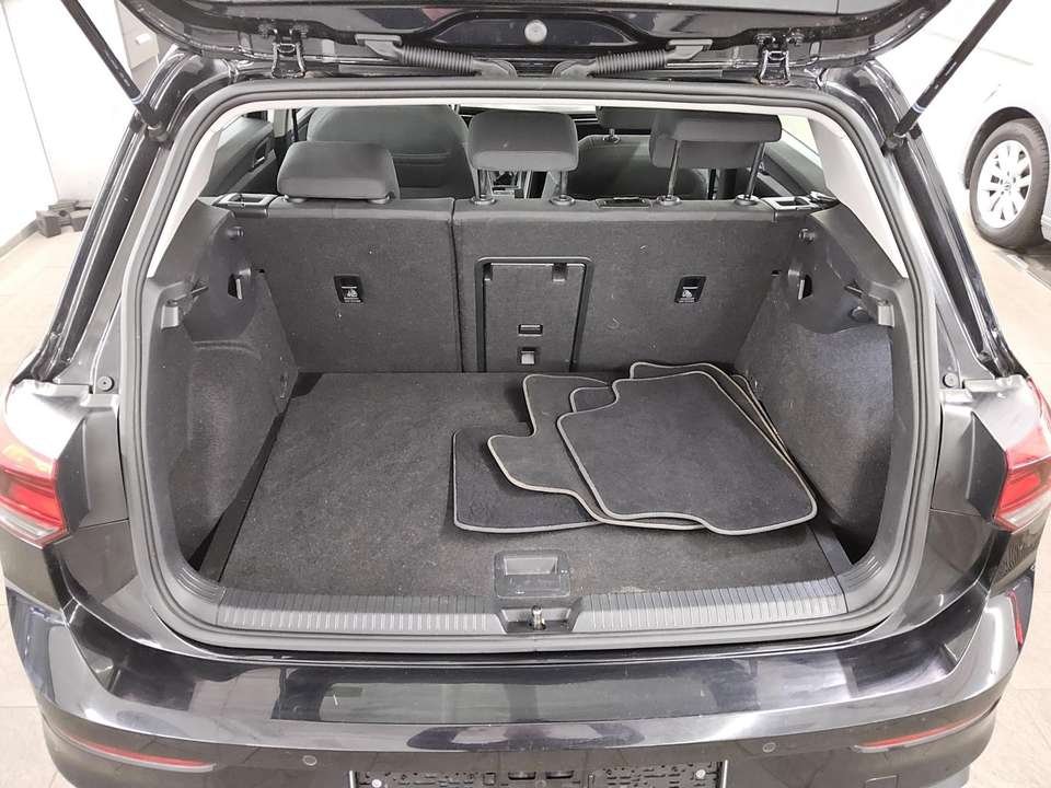 Volkswagen Golf - Imagem 12