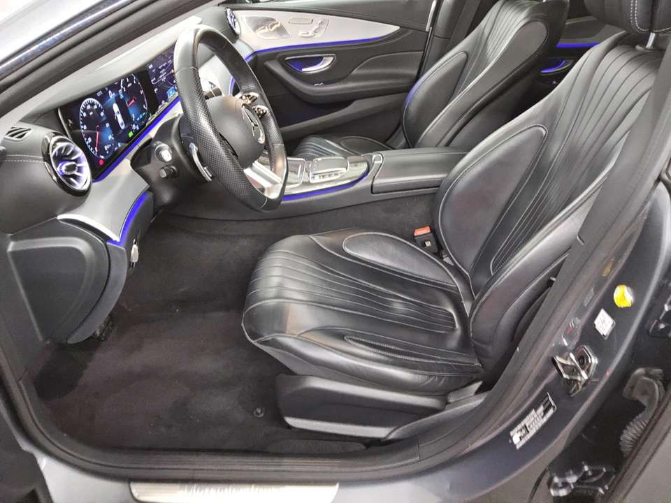 Mercedes-Benz CLS 300 - Imagem 9