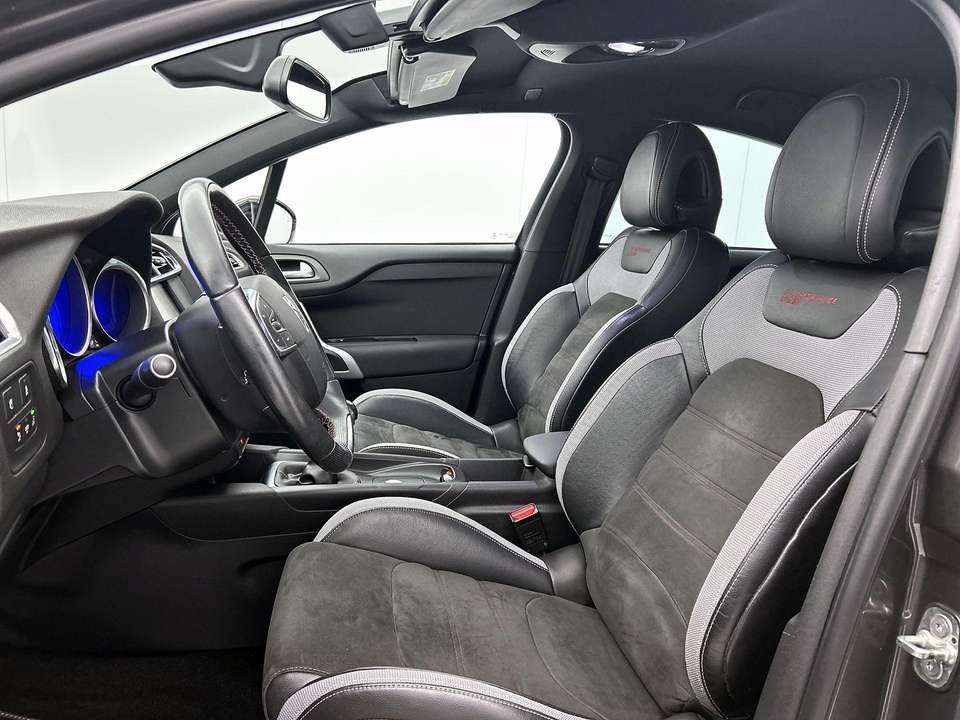 DS Automobiles DS 4 - Imagem 10